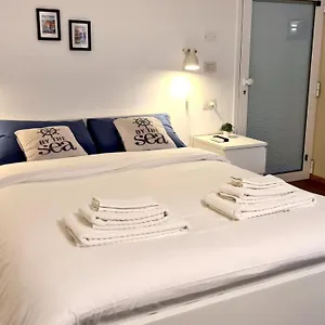 Appartement Petite, Syracuse